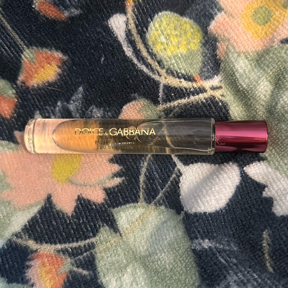 Dolce & Gabbana Pour Femme Eau de Parfum Rollerball perfume 0.2oz
